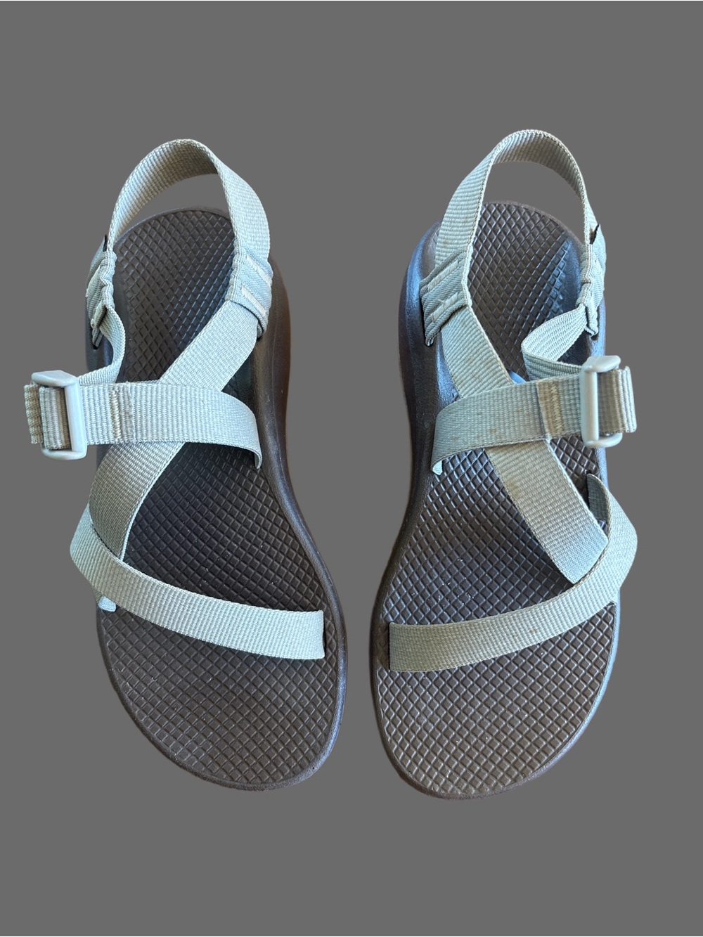 Women’s Chaco ZCloud Light Grey Sport Sandals with Adjustable Straps Size 7